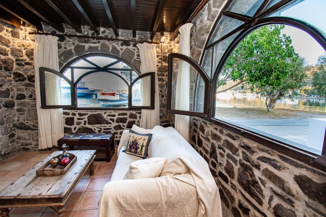 Plousiadi΄S Stone House Apartment Paloi Exterior photo