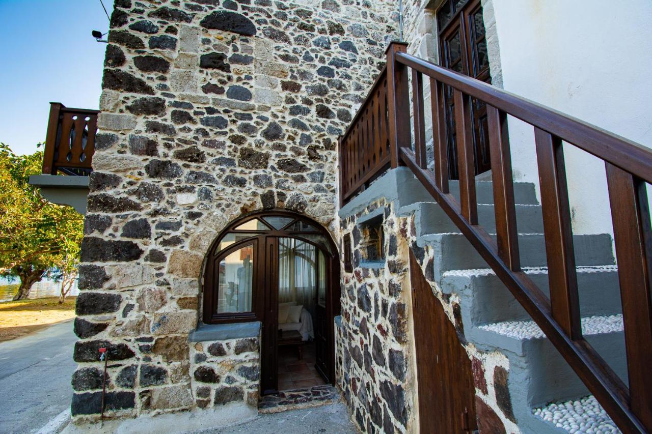 Plousiadi΄S Stone House Apartment Paloi Exterior photo