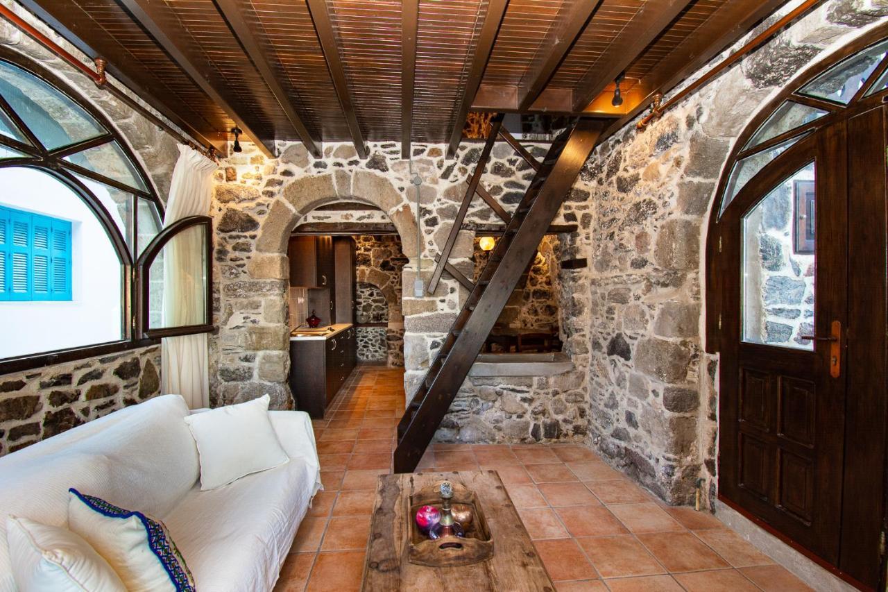 Plousiadi΄S Stone House Apartment Paloi Exterior photo