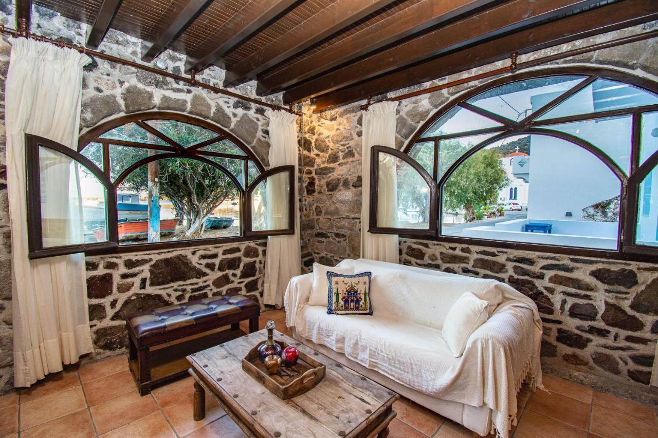 Plousiadi΄S Stone House Apartment Paloi Exterior photo