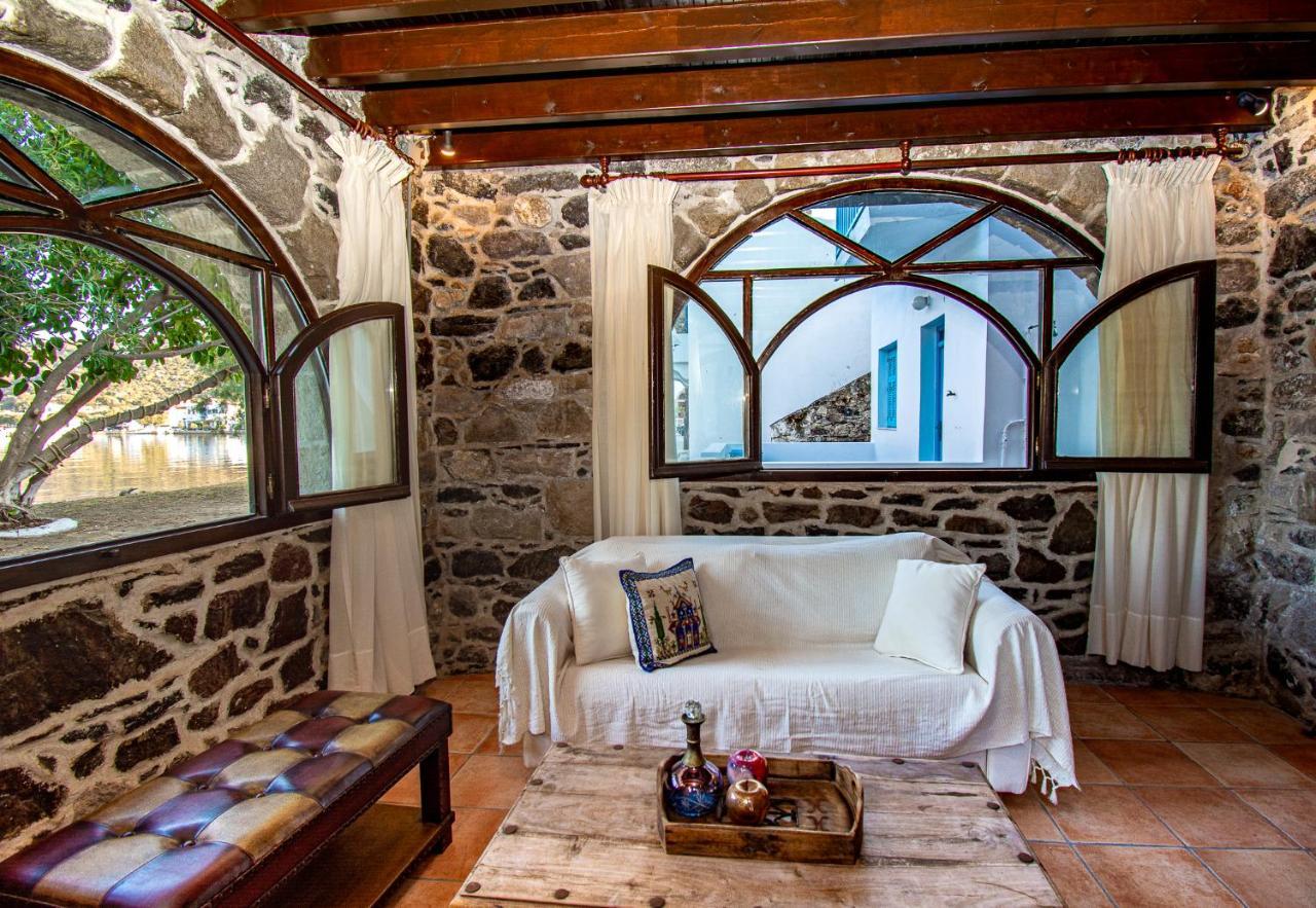 Plousiadi΄S Stone House Apartment Paloi Exterior photo