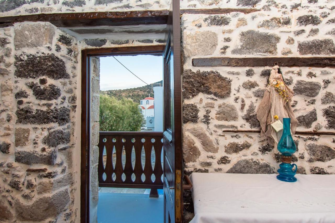 Plousiadi΄S Stone House Apartment Paloi Exterior photo